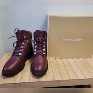 Michael Kors Tumble leather ankle boots in Maroon - Excellent condition